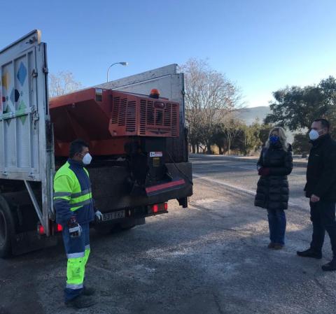 ©Ayto.Granada: EL Ayuntamiento se aprovisiona de 2.000 kilos de sal para las calzadas ante la continuidad del fro extremo